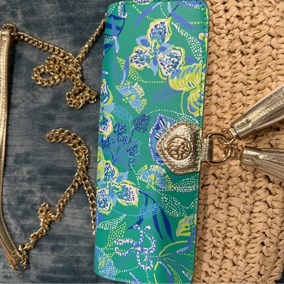 Lilly Pulitzer Blue and Tan Floral Clutch - Picture 2 of 3
